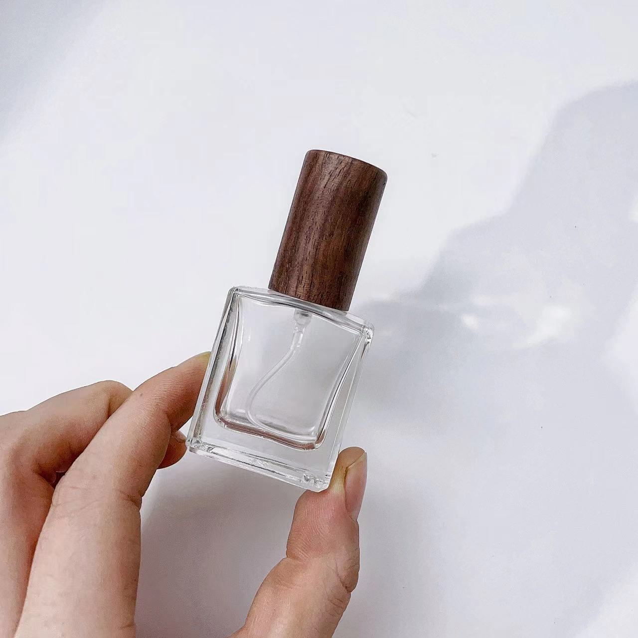 ขวดสเปรย์น้ำหอมแก้วใสหนา10มล.  - Perfume Fragrance Machine บทวิจารณ์และราคา